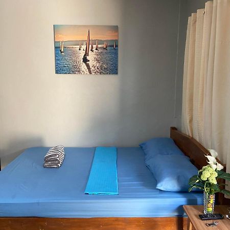 Alona Bohol Backpackers Hostel Panglao-stad Buitenkant foto